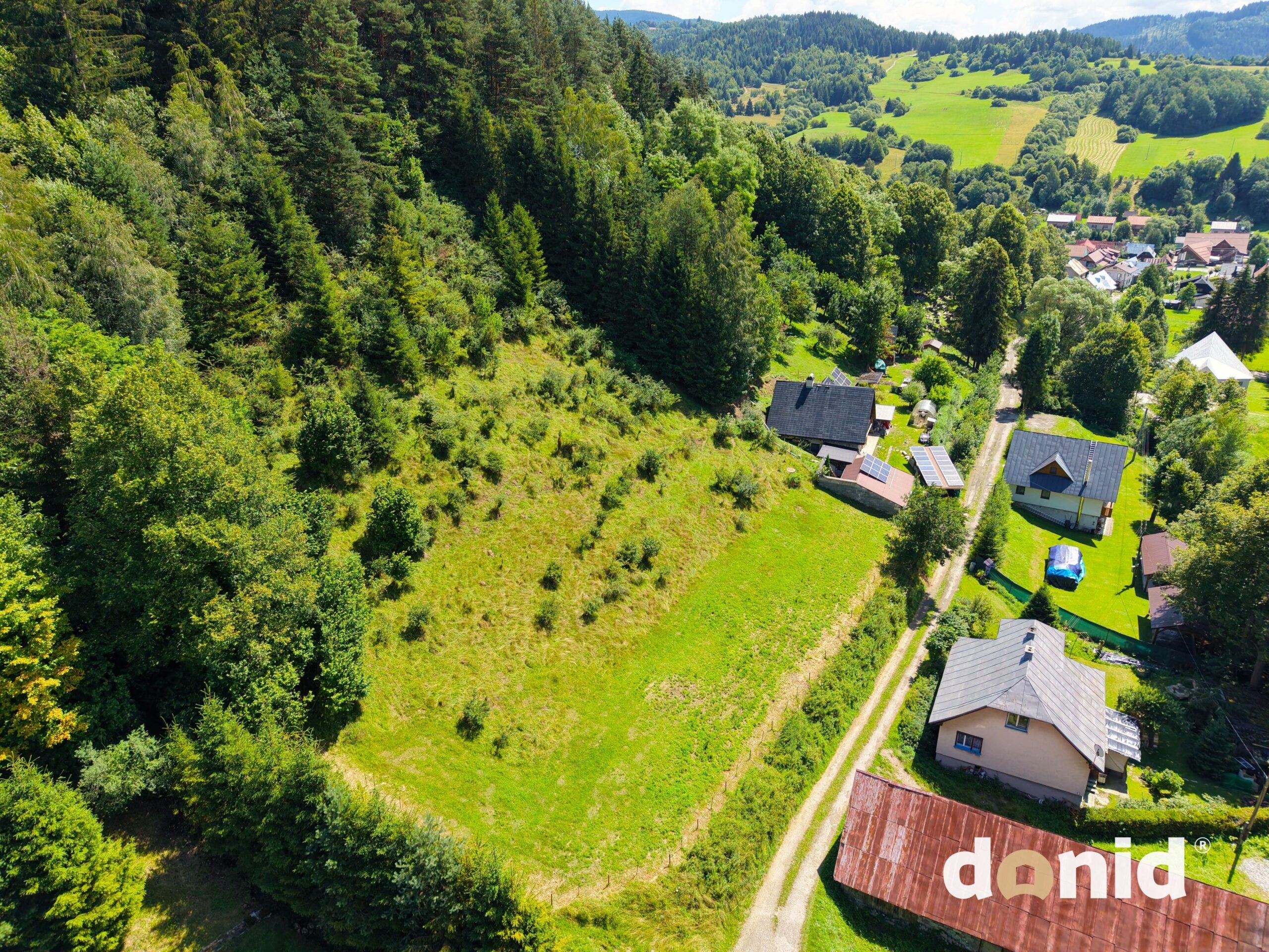 1570431561_6a635c732149f NA PREDAJ | stavebný pozemok pre rodinný dom | Zázrivá – Obrázok 1